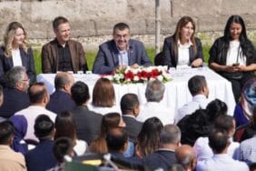 Öğretmenler Eğitime İstediği İl'de Katılabilecek