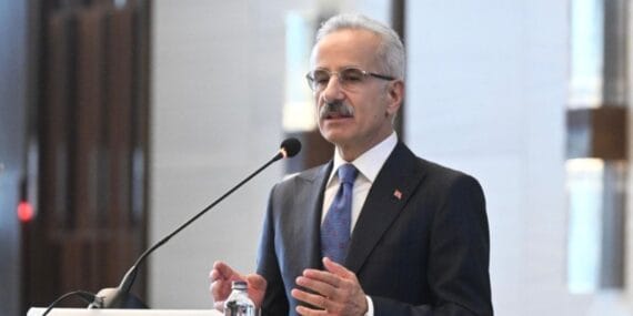 Bakan Uraloğlu: İran hariç hava sahası kısıtlamaları kaldırıldı
