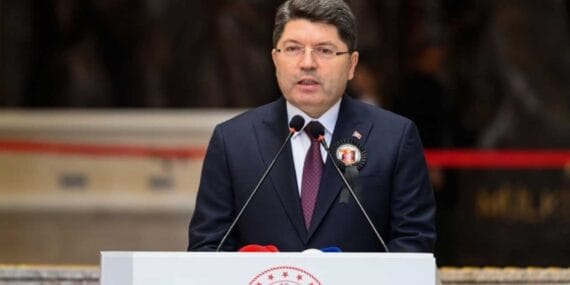 Adalet Bakanı Tunç: Bir yıl ceza alan 18 gün cezaevinde kalacak