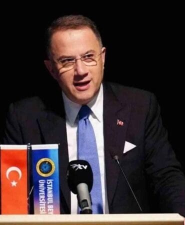 ‘Kanser’ diye askere alınmayan başkan tutuklu yargılanıyor