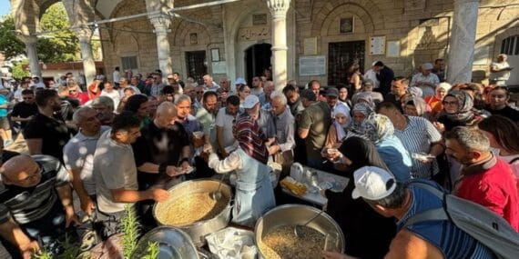 Isparta’da ortak aşure programı düzenlendi