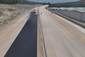 1002 TOKİ yeni bağlantı yolu asfaltlanıyor