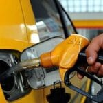 Petrol fiyatları düştü fakat benzine zam geliyor
