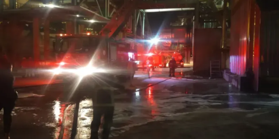 Isparta'da fabrikada yangın paniği