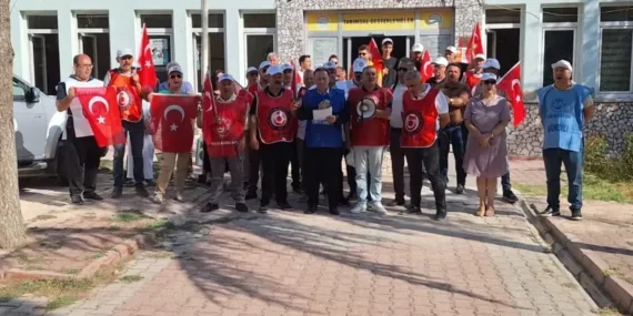 Kamu Emekçileri, Yetersiz Teklife İş Bırakma Eylemiyle Tepki Gösterdi