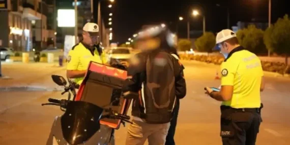 Isparta'da Gürültülü Egzoz ve Modifiye Araçlara Baskın Denetim