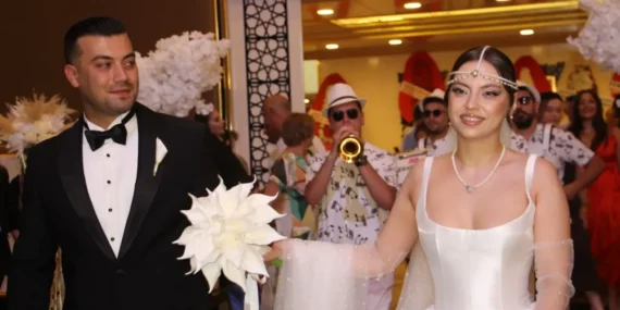 Isparta Milletvekili'nin Kızı Gökçe Nermin Akardere ile Evlendi