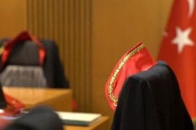 İzmir Büyükşehir Belediyesi davasında tahliye kararı veren hakimlere görev değişikliği!