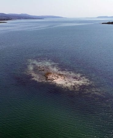 Sapanca Gölü'nde sular çekilince tarihi kilise ortaya çıktı