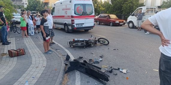 Plaka Kayıtlı Motosiklet Kazası Sonrası Sürücü Olay Yerinden Ayrıldı: 18 Bin TL Ceza
