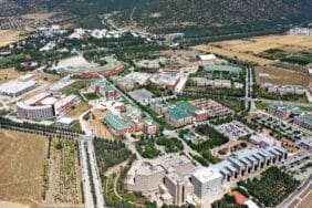 SDÜ’den “URAP 2024-2025 dünya sıralaması” başarısı