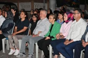 Isparta Belediyesi’nden mahallelerde yaz akşamı sinema keyfi