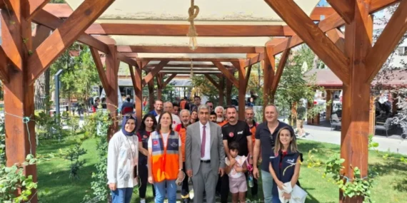 Burdur'da AFAD Gönüllüleri Dayanışma ve Eğlence Programında Buluştu