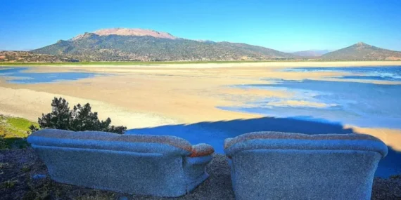 Eğirdir Gölü İkiye Bölündü: Kuraklık Uyarısı ve Çözüm Önerileri