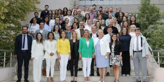 SDÜ Hastanesi'nde Temel Mekanik Ventilasyon Kursu: Uzmanlar, En Son Teknikleri ve Stratejileri Paylaştı