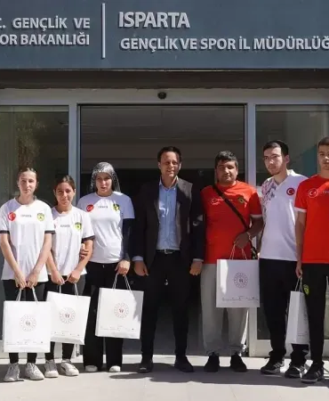Isparta Sporcuları Para Tırmanış ve Avrupa Gençlik Oyunları'nda 5 Madalya Kazandı