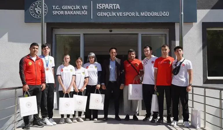 Isparta Sporcuları Para Tırmanış ve Avrupa Gençlik Oyunları'nda 5 Madalya Kazandı