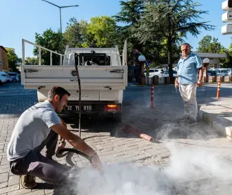 Yalvaç'ta Halk Sağlığı İçin Kapsamlı İlaçlama Çalışmaları