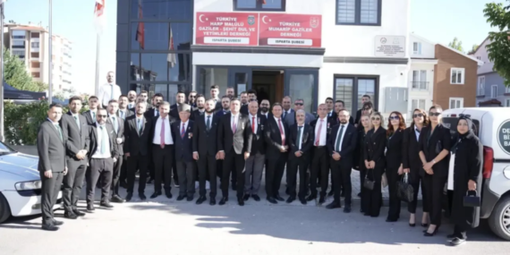 Isparta Kuaförler ve Berberler Odası Başkan Adayı Şehit Aileleri ve Gazileri Ziyaret Etti