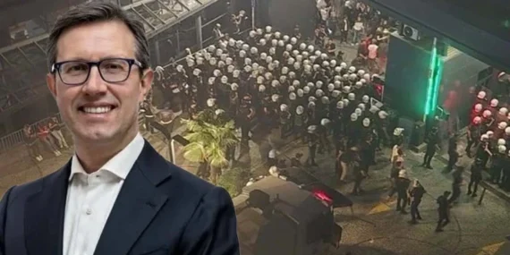 Avrupa Parlamentosu Üyesi'nden Türkiye'deki CHP Operasyonuna Tepki: 'Siyaset Polis Gücüyle Etkisiz Kılınamaz'