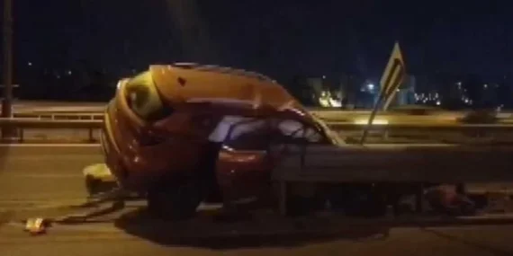 TEM Otoyolu'nda Korkunç Kaza: 3 Yaralı, 1'i Ağır