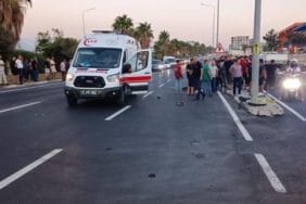 Gazipaşa'da Motosiklet-Otomobil Kazası: 1 Ağırlı Yaralı