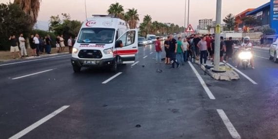 Gazipaşa'da Motosiklet-Otomobil Kazası: 1 Ağırlı Yaralı