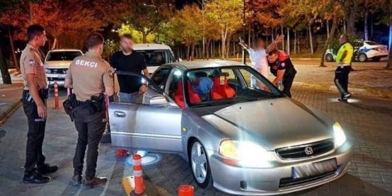 İsparta'da Gece Park ve Mesire Alanları Denetimi: 258 Kişi ve 36 Araç Sorgulandı