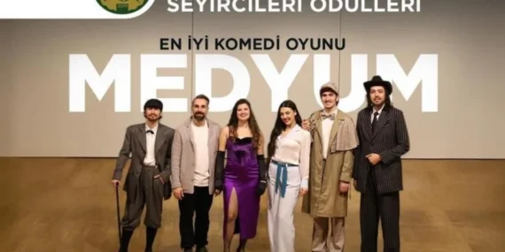 Kepez Kent Tiyatrosu’na 'En İyi Komedi Oyunu' ödülü