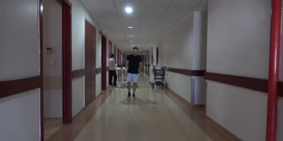 Akdeniz Bölgesi'nde İlk: SDÜ Hastanesi'nde Başarılı Boy Uzatma Ameliyatı