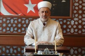 Isparta Müftüsü'nden Mevlid Kandili ve Peygamberimizin Aile Ahlakı Üzerine Önemli Mesaj