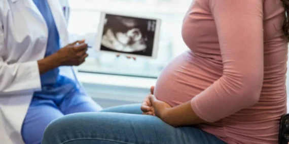 Burdur Devlet Hastanesi'nden Anne Adaylarına Bilinçli Annelik Eğitimi