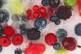 Dondurucuda Bozulmaması İçin Sakınmayın: 7 Meyve ve Doğru Saklama Yöntemleri