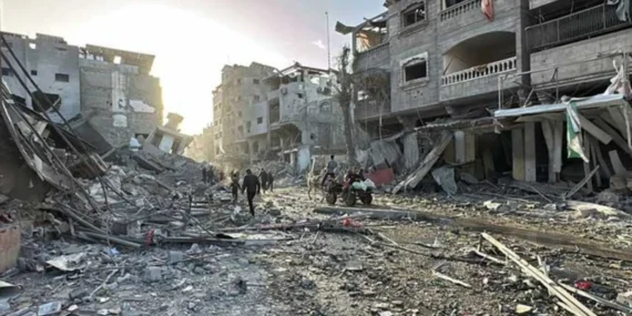 Gazze'deki İsrail Saldırıları: 61 Filistinli Hayatını Kaybetti