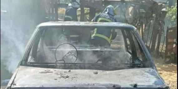 Isparta'da Park Halindeki Araçta Yangın