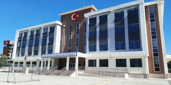 Isparta İmam Hatip Ortaokulunun Kapanmasına Yönelik İddialar Yalanlandı