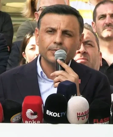 CHP'li Belediye Başkanına Şantaj İddiası: 'AK Parti'ye Geç Ya Da Operasyon Olacak'