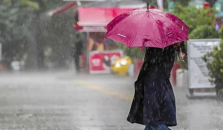 11 İli Vuracak Kuvvetli Yağış Uyarısı: Ankara da Risk Altında