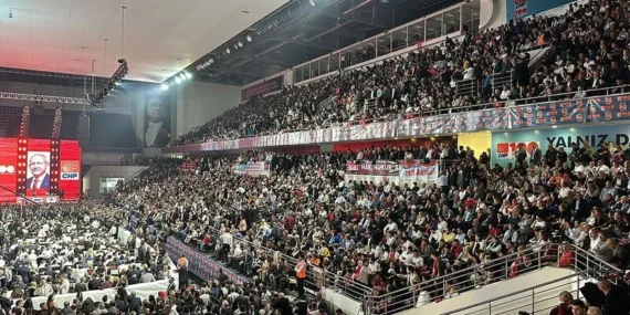 CHP Kurultay Davası: Sonuç 24 Ekim'e Ertelendi