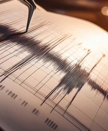 Balıkesir Sındırgı'da 4.9 Büyüklüğünde Deprem