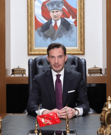 Tokat Belediye Başkanı'nın makamında böcek şoku