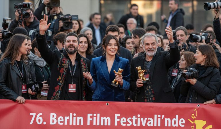 76.-Berlin-Film-Festivalinde-Turk-Filmleri-Altin-Ayi-Icin-Yarisacak-gemini