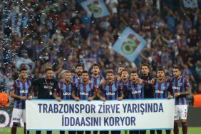 Trabzonspor-Zirve-Yarisinda-Iddiasini-Koruyor-gemini