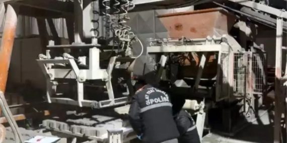 Burdur'da İş Kazası: İşçi Makineye Sıkıştı