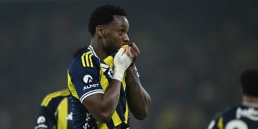 Le-Parisien-Duyurdu-Jhon-Duran8217in-Lille-Transferi-Iptal-Oldu-featured