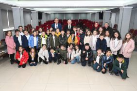 Başkan Başdeğirmen Minik Öğrencileri Ağırladı: Selamlaşmak Saygıdır