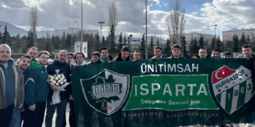 Bursaspor Isparta'da: Üniversiteli Taraftarlardan Moralli Karşılama