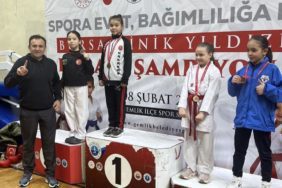 Elif Masal Şensoy Karate Türkiye Şampiyonası'nda Altın Madalya Kazandı