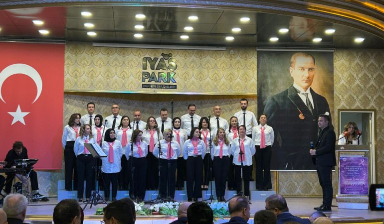 Isparta Şehir Hastanesi Çalışanlarından Kanser Hastaları Yararına Konser