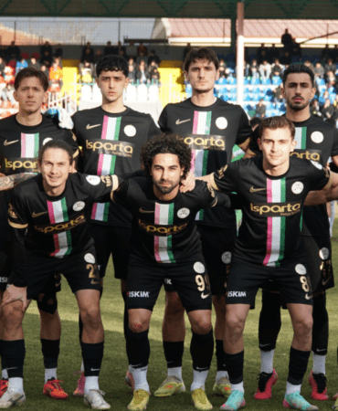 Isparta32spor Lider Bursaspor'u Ağırlıyor: Sezonun En Kritik Maçı